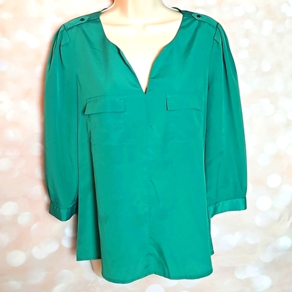 Banana Republic | Kelly Green Popover Blouse - Picture 1 of 8